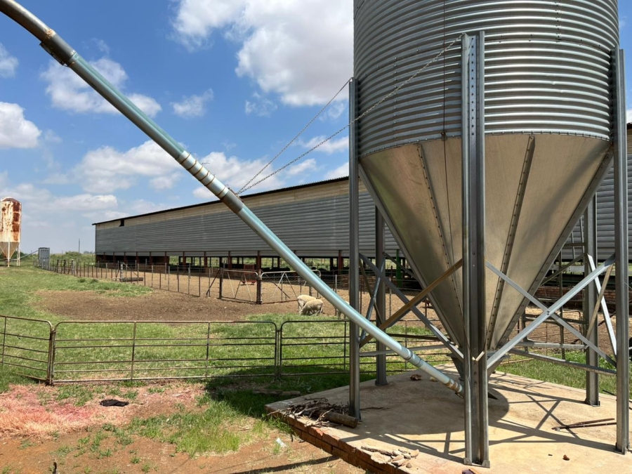 12 Bedroom Property for Sale in Bloemfontein Rural Free State